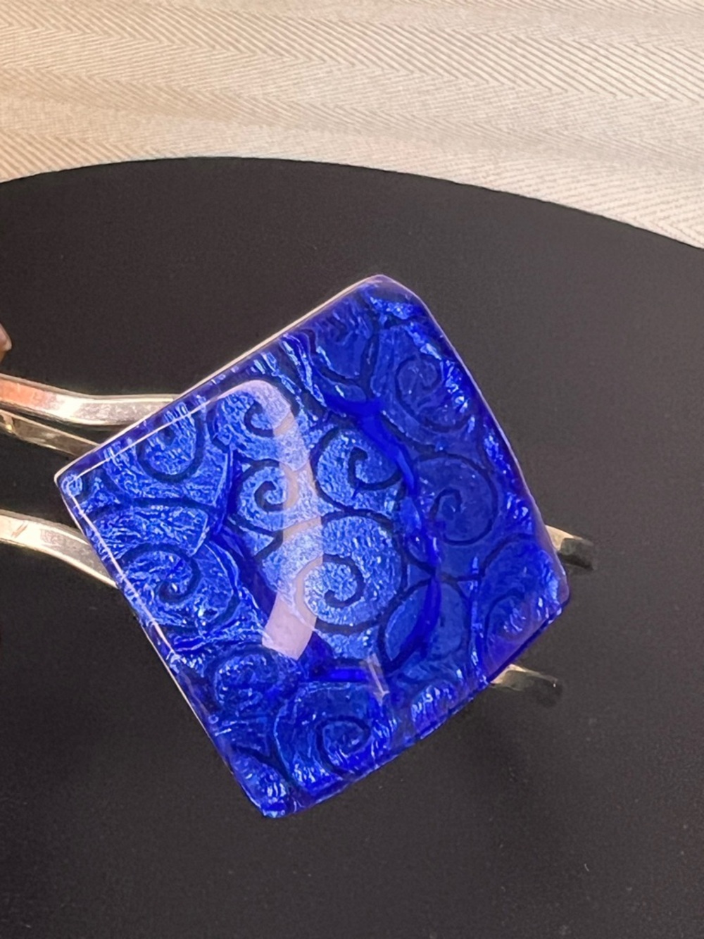 MURANO Cobalt Blue Square Glass Bracelet Top Closure Clamper Silver Tone - Picture 7 of 9